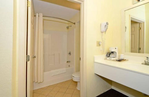 Manchester Hôtel | Manchester Heritage Inn & Suites