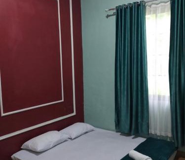 Padang Station Balnéaire | Mandeh Guesthouse Padang