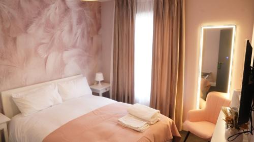 Enfield Lock Maison | Mandeville Guest House