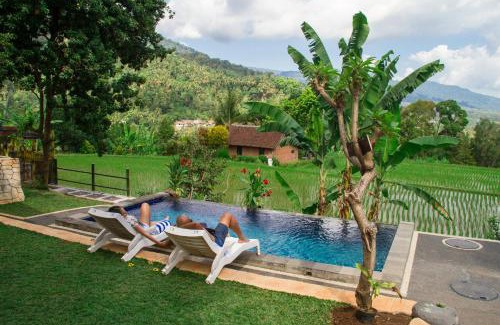 Sawan Maison | Mandhasativa Homestay