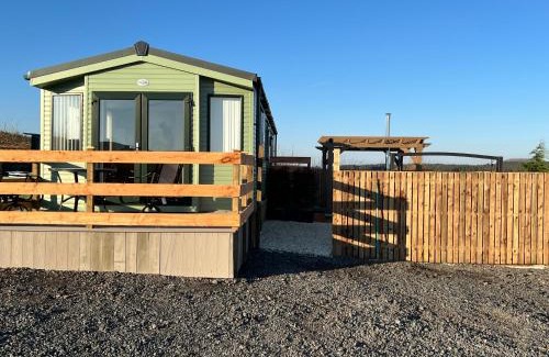 Cumnock Appartement | Maneight Fir View with hot tub