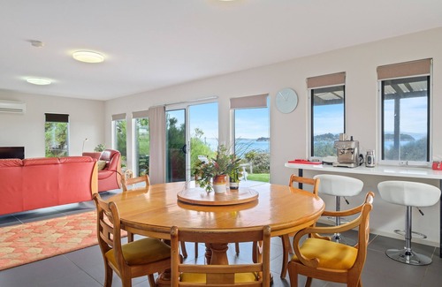 Alonnah Maison | Manfield Seaside Bruny Island