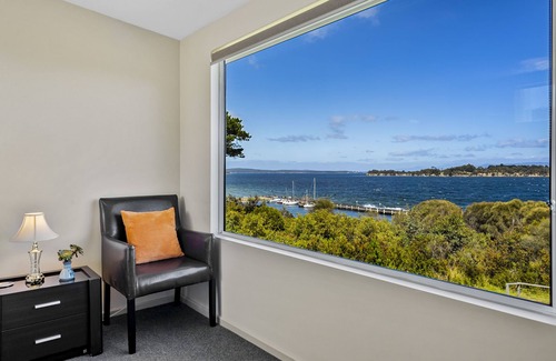 Alonnah Maison | Manfield Seaside Bruny Island