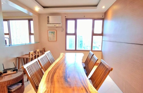 Ermita Night District Copropriété | Manila Bayview Luxury Rental