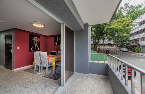 La Aguacatala Appartement | Manila Suite Jacuzzi AC