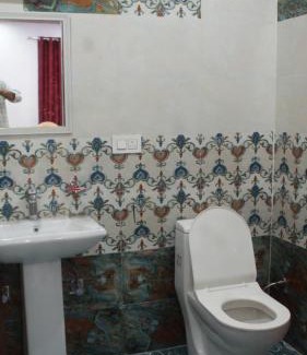 Dalhousie Maison | Manimahesh Home Stay