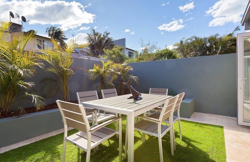 Manly Maison | Manly Seaside Cottage