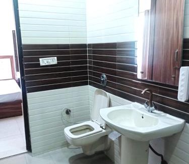 Amritsar Maison | Mannat Guest House and PG