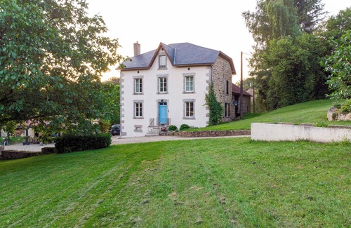 Saint-Moreil Villa | Manoir 4 * avec piscine privée (poisson) étang sur 4 hectares de parc et jardin