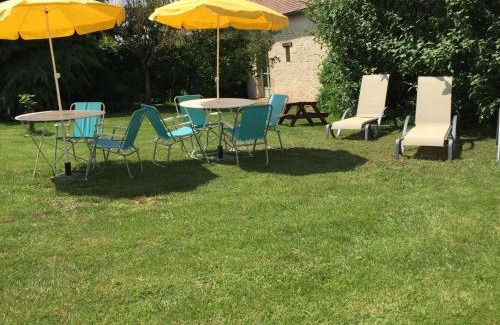Epineu-le-Chevreuil Maison | Manoir de charme avec jardin, salle de jeux et proche du Mans (25 min) - FR-1-410-197
