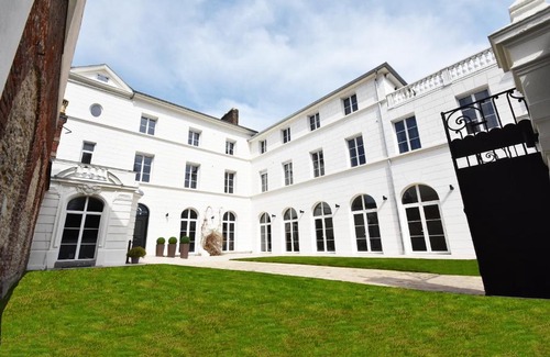 Lisieux Appartement | Manoir de l'évêché et Spa
