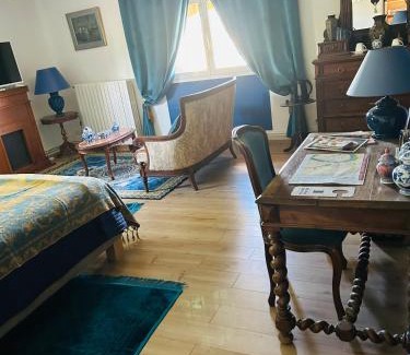 Montauban Maison | Manoir de la Gravette, Maison & Table d'Hôtes