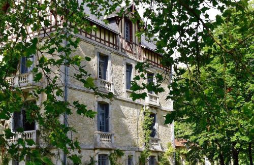 Benon Lit Et Petit-Déjeuner | Manoir de Plaisance