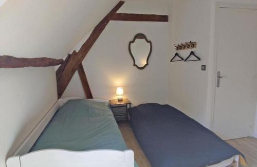 Colombiers Maison | Manoir du XVème avec cheminée, animaux acceptés, à Colombiers - FR-1-497-204