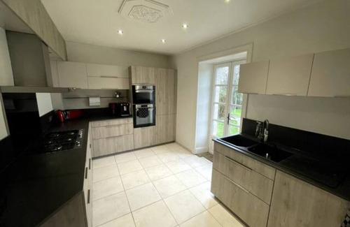 Chataigneraie Cantalienne Maison | Manoir Lacalmontie