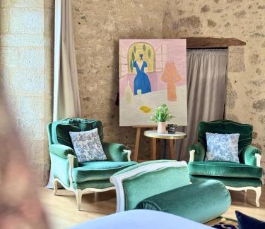 Sevremont Maison | Manoir médiéval art déco - Logis des 3 Artistes