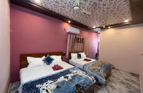 Kamalapur Maison | Manoj Homestay Hampi