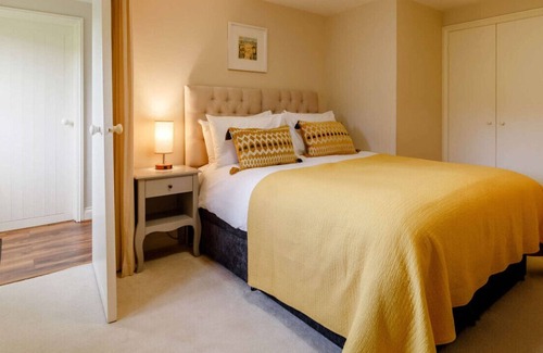 Reepham Maison | Manor Farm Cottage - Two Bedroom House, Sleeps 4