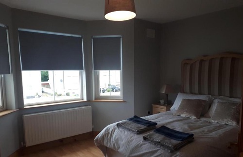 Manorhamilton Maison | Manor Holiday Home-Sleeps 8