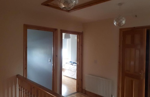 Manorhamilton Maison | Manor Holiday Home-Sleeps 8