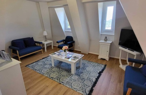 Saint-Just-d'Avray Lit Et Petit-Déjeuner | Manor house in a haven of peace in Haute Azergues.