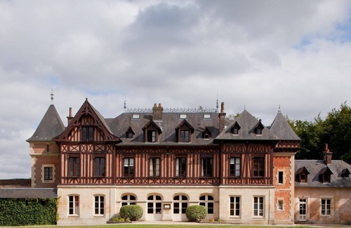 Silly-en-Gouffern Maison | Manoir au cœur d'un vaste domaine forestier