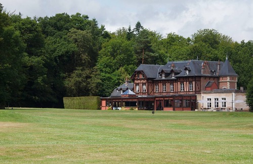 Silly-en-Gouffern Maison | Manoir au cœur d'un vaste domaine forestier