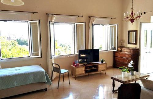 Spilia Maison | Manos Home