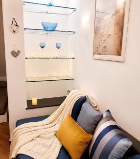 Quarto dei Mille Appartement | Mansarda Azzurra, 8 min dal mare, 3 min dall'Ospedale Pediatrico