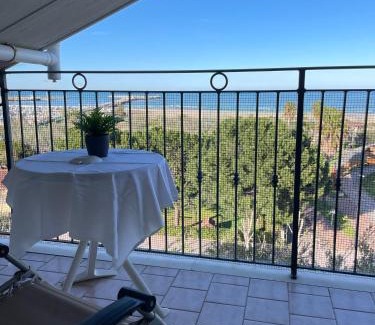 Giulianova Appartement | Mansarda VISTA WOW - Fronte mare con posto auto