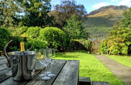 Arrochar Maison | Mansefield House, overlooking Loch Long, Arrochar