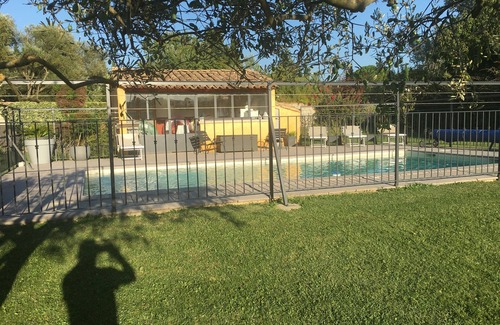 Saint-Laurent-des-Arbres Maison | Maison de caractère avec piscine et jardin
