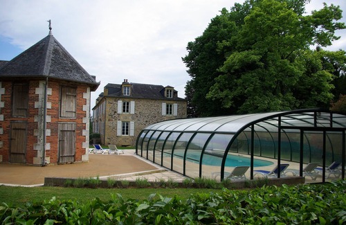 Lanouaille Maison | Maison de caractère indépendante avec piscine privative couverte