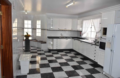 Prazeres Maison | Mansion Almond - Mer, soleil et un refuge de charme!