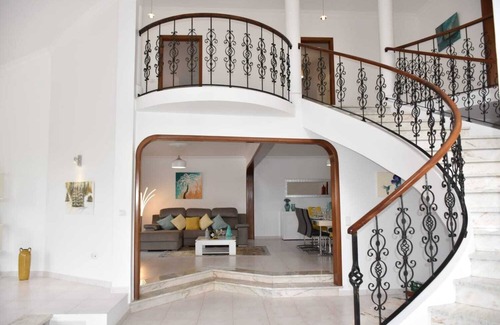 Prazeres Maison | Mansion Almond - Mer, soleil et un refuge de charme!