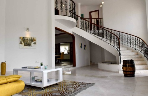 Prazeres Maison | Mansion Almond - Mer, soleil et un refuge de charme!