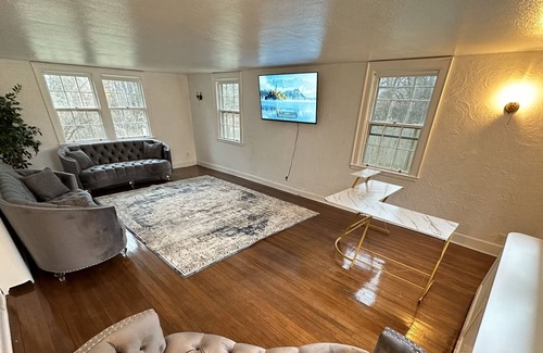 Albany Maison | Mansion in Albany 7minutes to Downtown Albany