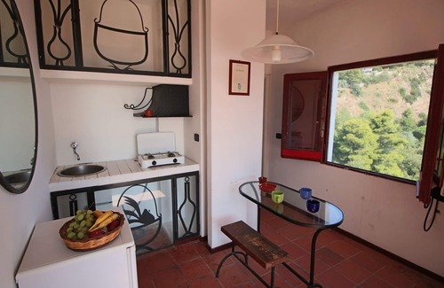 Ricadi Villa | Vieille maison de maître à Capo Vaticano avec vue sur la mer