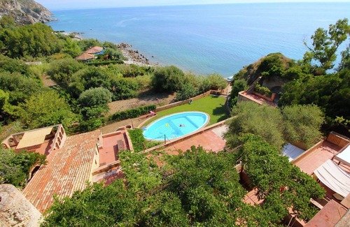 Ricadi Villa | Vieille maison de maître à Capo Vaticano avec vue sur la mer