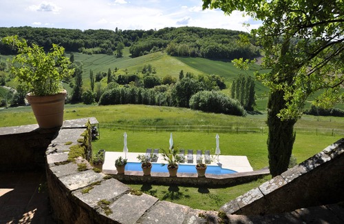 Penne-d'Agenais Cottage | Relais de chasse du XIIIème siècle Gîte Asphalte
