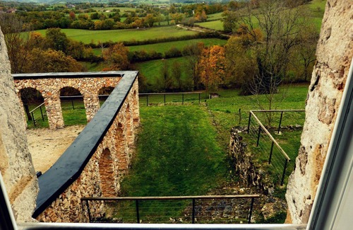 Saint-Santin-de-Maurs Maison | Gîte de chante cigale