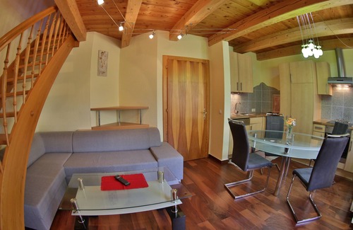 Dellach im Drautal Appartement | Villa avec jardin et appartements loggia, parc de loisirs, piscine et station balnéaire