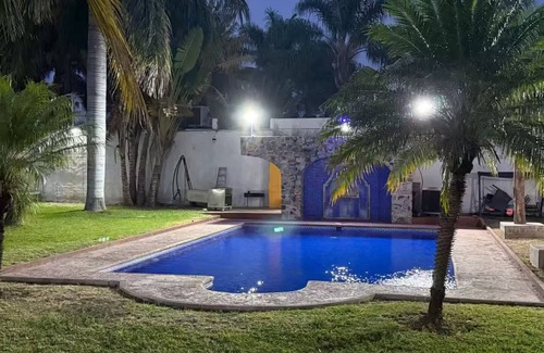 Riberas del Pilar Maison | Mansion with Lake View, Garden and Pool