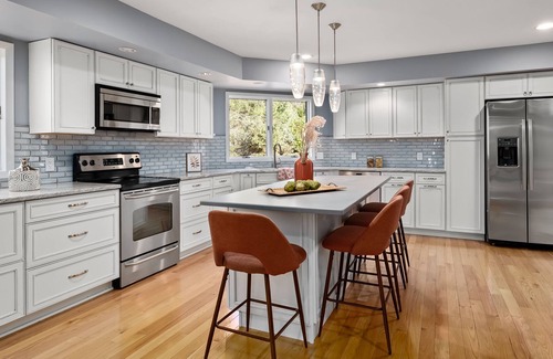 Medford Maison | Mansion with resort just half-hour from Philadelphia