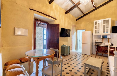 Cantillana Appartement | Mantonera Fernández Olavarrieta 5