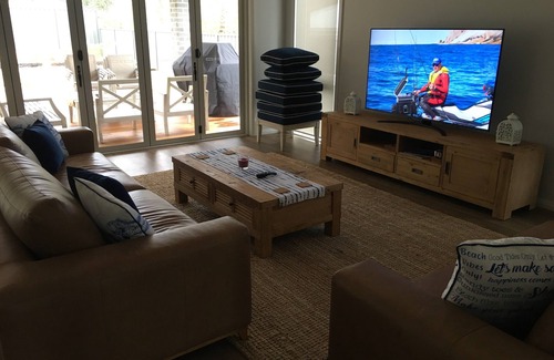 Manyana Maison | Manyana Dunes Beach House 4bd 3ba 3 min walk to beach