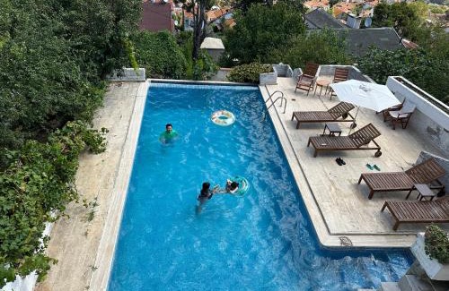 Adalar Maison | Manzaraada Tepe