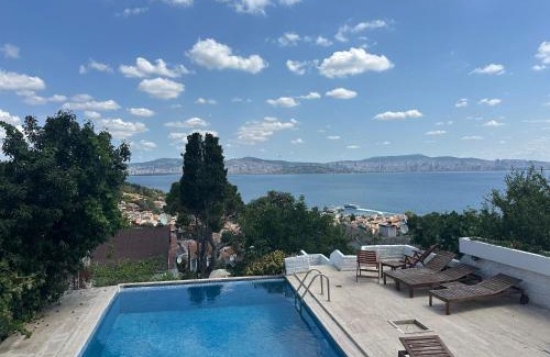 Adalar Maison | Manzaraada Tepe