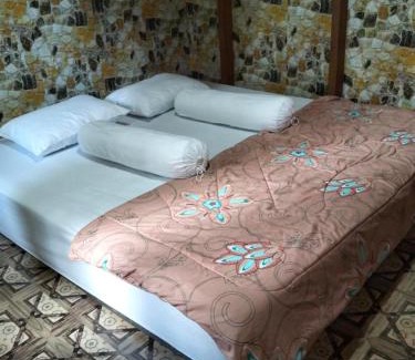 Sipura Island Maison | Mapaddegat Surf House
