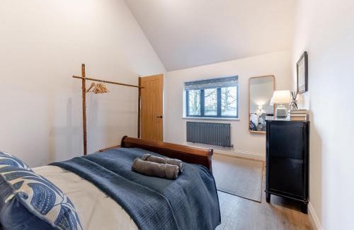 Eye Maison | Maple Barn